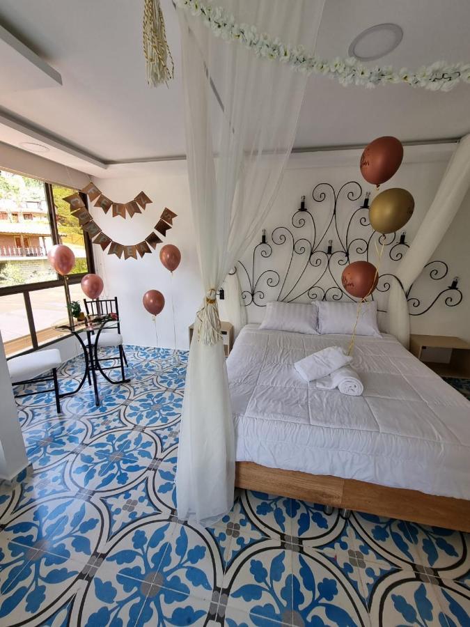 Hotel Bahia del Faro Guatapé Esterno foto