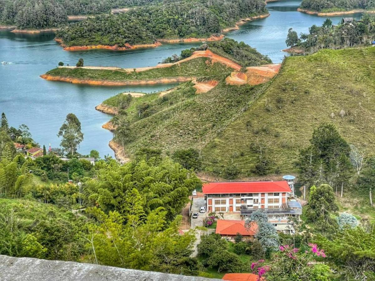 Hotel Bahia del Faro Guatapé Esterno foto