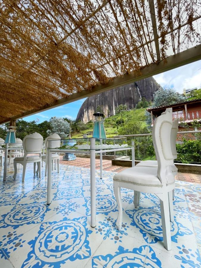 Hotel Bahia del Faro Guatapé Esterno foto