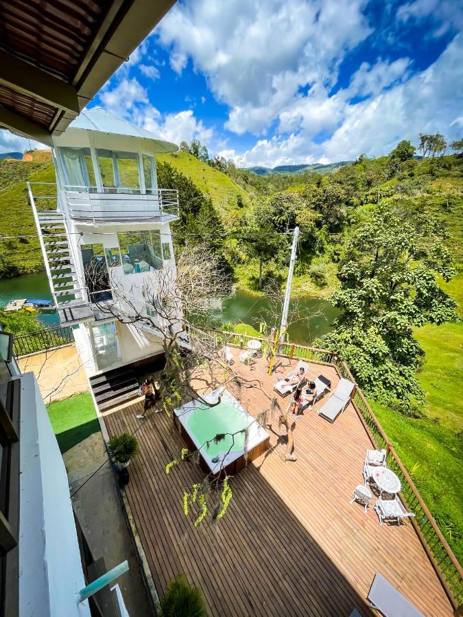 Hotel Bahia del Faro Guatapé Esterno foto