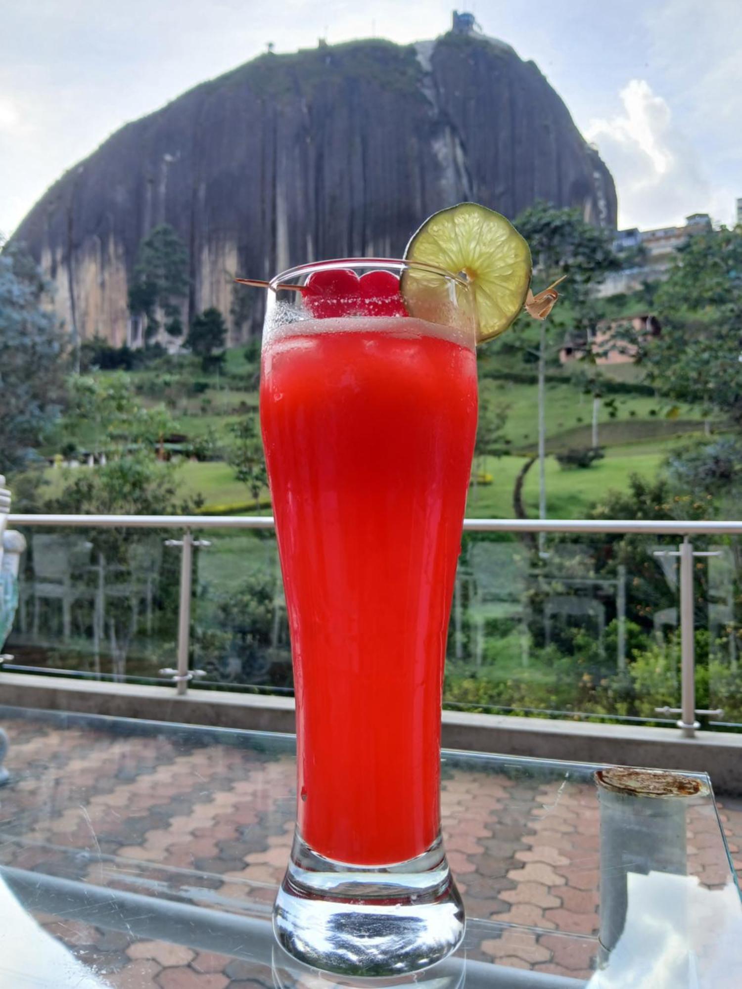 Hotel Bahia del Faro Guatapé Esterno foto